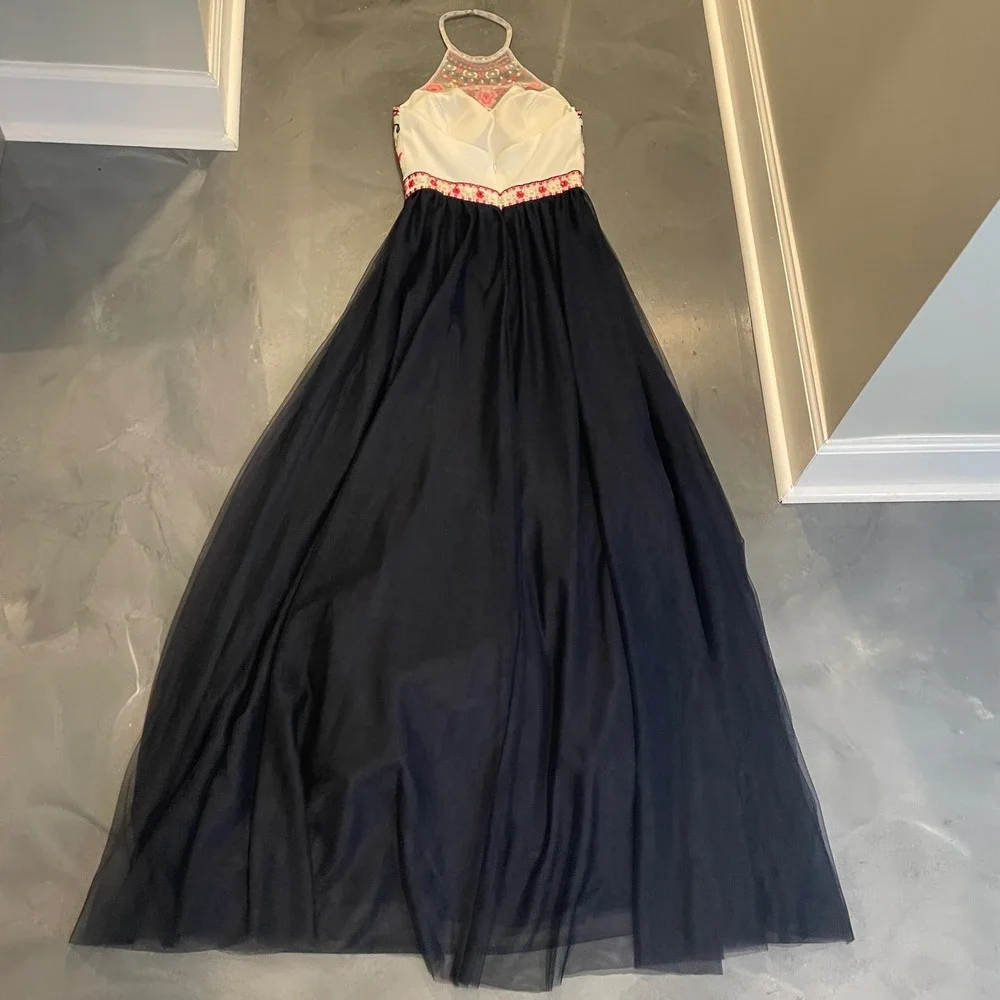 Blondie Nites Stacy Sklar Floral Embroidered Halter Prom Dress Gown Size 5 Navy - Picture 7 of 8